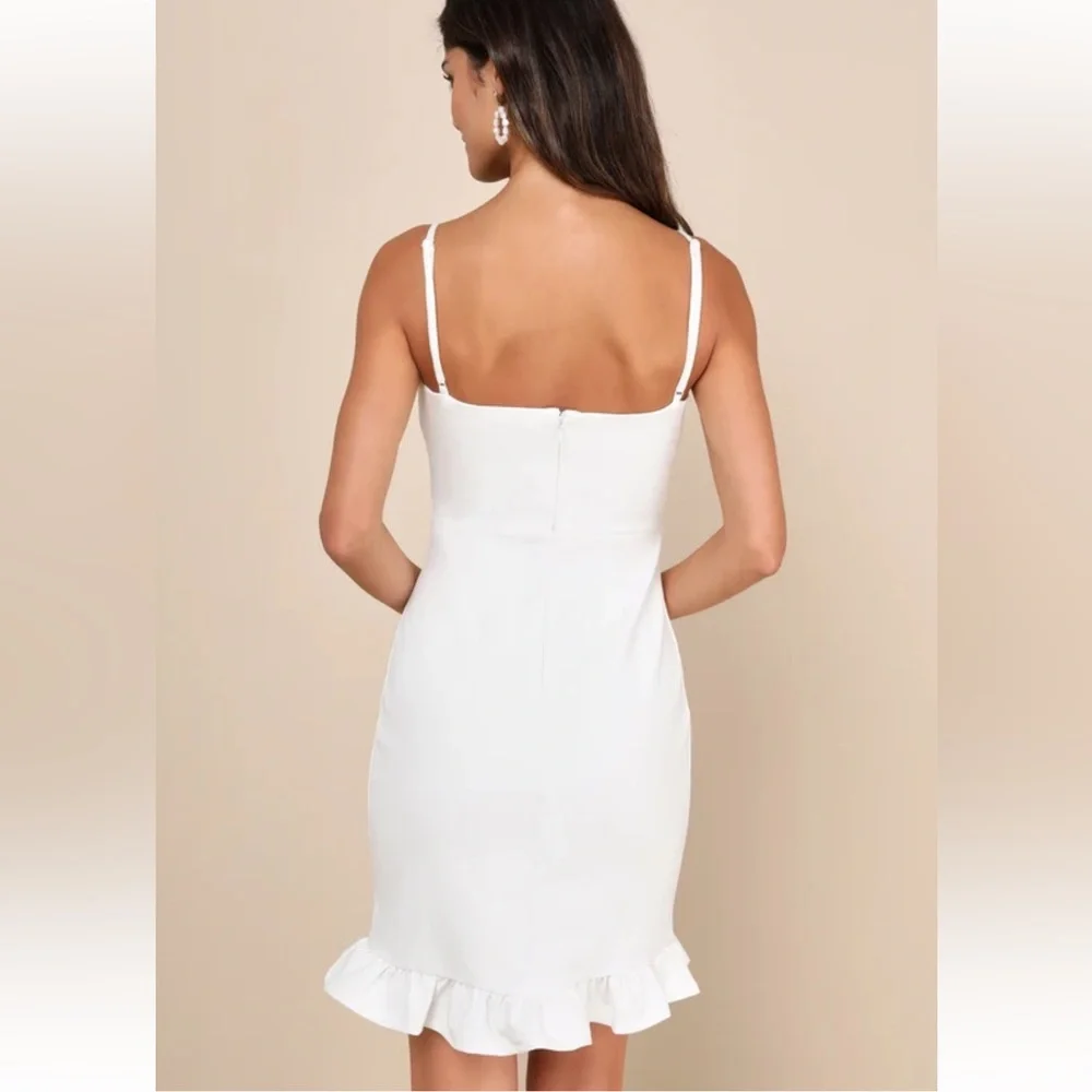 White ruffle bodycon dress - NWT - Picture 6 of 8